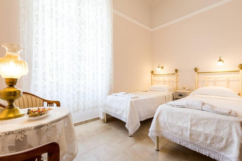 Neoclassical Flat With 2 Bedrooms In Piraeus Pireu Exterior foto