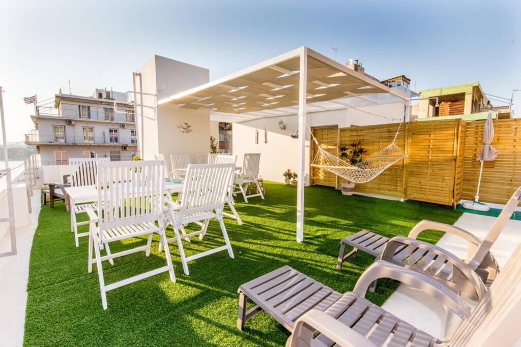 Neoclassical Flat With 2 Bedrooms In Piraeus Pireu Exterior foto